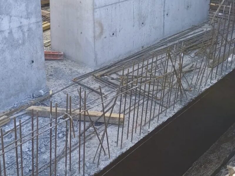 Perde beton yüzeyinde su yalıtımı uygulaması